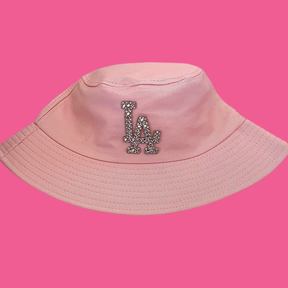 Bucket hat with LA logo